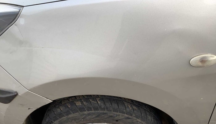 2015 Maruti Celerio LXI, Petrol, Manual, 34,665 km, Left fender - Slightly dented