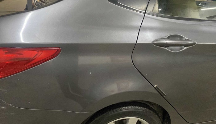 2013 Hyundai Verna FLUIDIC 1.6 VTVT SX, Petrol, Manual, 76,915 km, Right quarter panel - Minor scratches