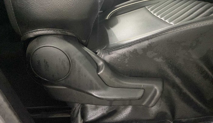2019 Maruti IGNIS ZETA 1.2 AMT, Petrol, Automatic, 29,395 km, Driver Side Adjustment Panel