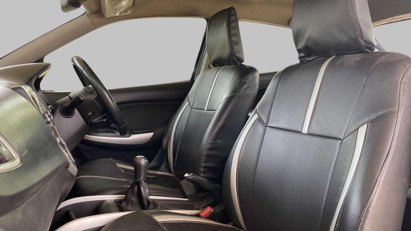 2016 Maruti Baleno ZETA DIESEL 1.3, Diesel, Manual, 97,266 km, Right Side Front Door Cabin