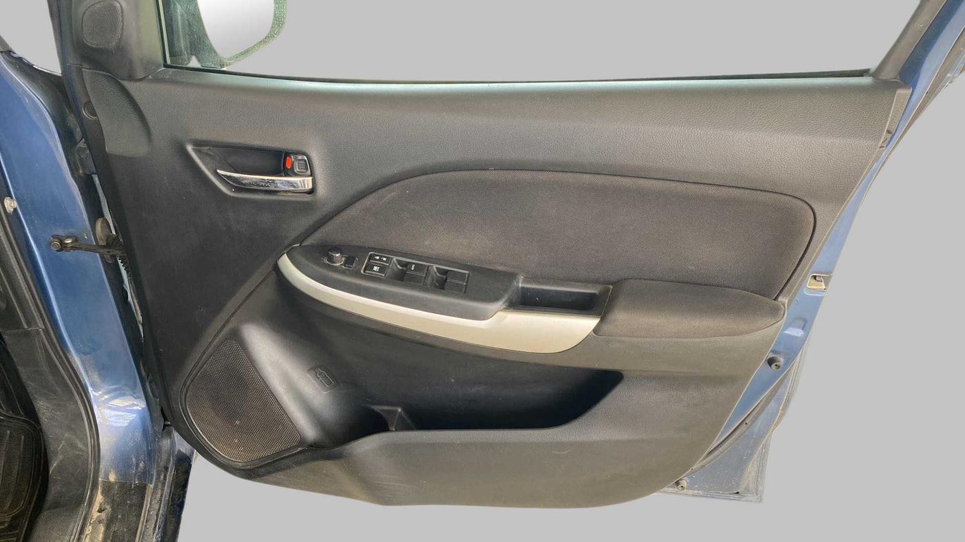 2016 Maruti Baleno ZETA DIESEL 1.3, Diesel, Manual, 97,266 km, Driver Side Door Panels Control