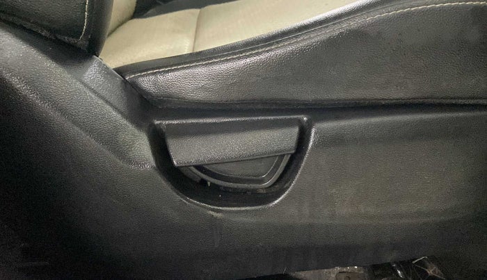 2019 Hyundai NEW SANTRO SPORTZ CNG, CNG, Manual, 27,792 km, Driver Side Adjustment Panel