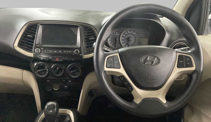 2019 Hyundai NEW SANTRO SPORTZ CNG, CNG, Manual, 27,792 km, Steering Wheel Close Up