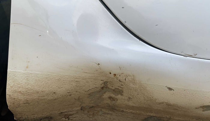 2010 Hyundai i10 MAGNA 1.2, Petrol, Manual, 70,720 km, Right running board - Minor scratches