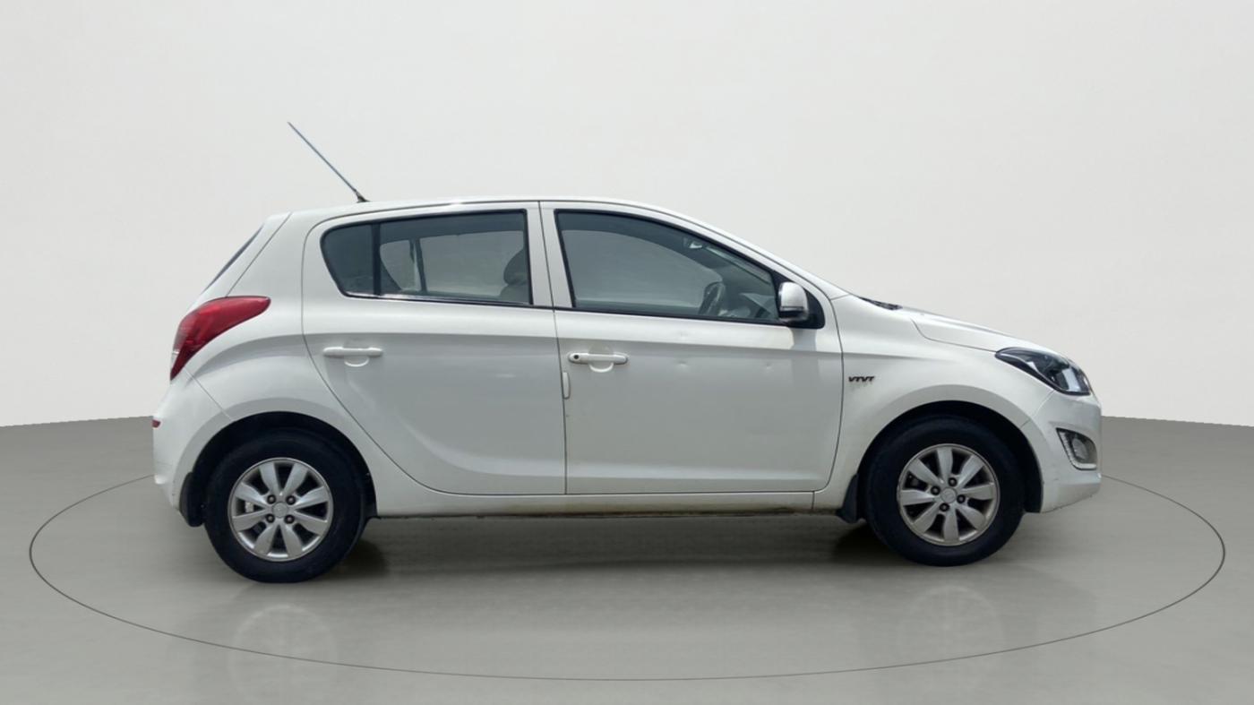 2013 Hyundai i20 SPORTZ 1.2, Petrol, Manual, 39,763 km, Right Side View