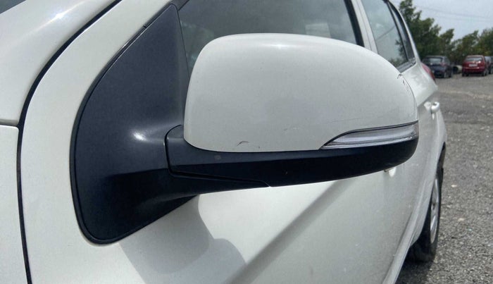 2013 Hyundai i20 SPORTZ 1.2, Petrol, Manual, 39,763 km, Left rear-view mirror - Folding motor not working