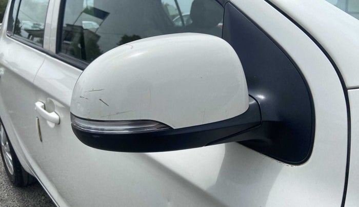2013 Hyundai i20 SPORTZ 1.2, Petrol, Manual, 39,763 km, Right rear-view mirror - Minor folding noise