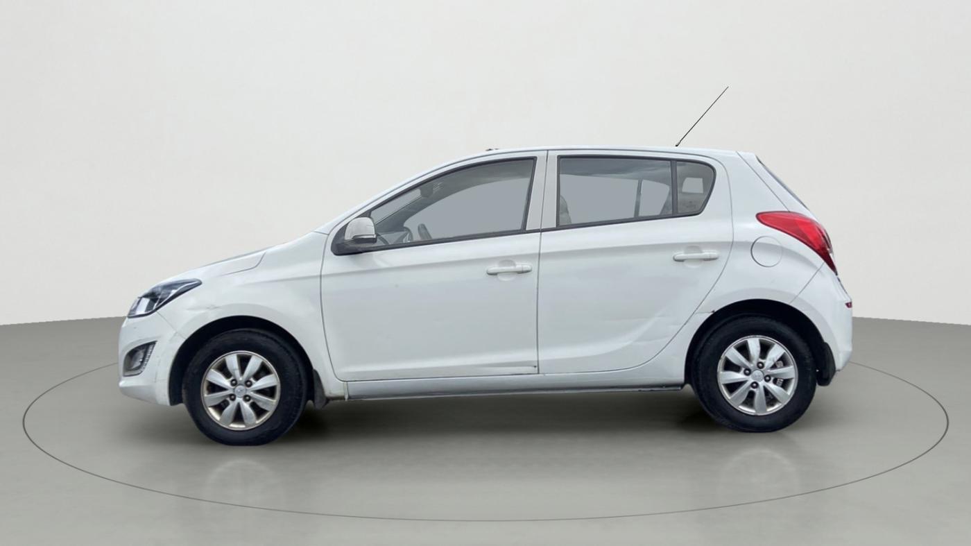 2013 Hyundai i20 SPORTZ 1.2, Petrol, Manual, 39,763 km, Left Side