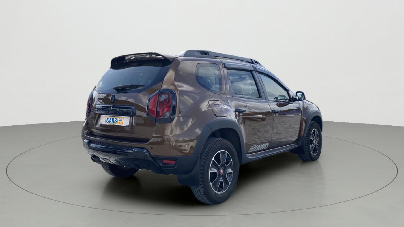 2018 Renault Duster 110 PS RXZ 4X4 MT DIESEL, Diesel, Manual, 1,00,379 km, Right Back Diagonal