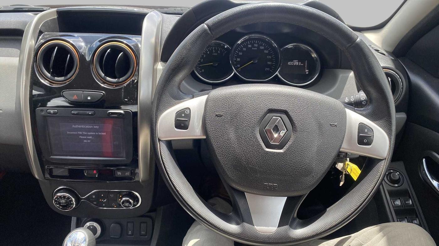 2018 Renault Duster 110 PS RXZ 4X4 MT DIESEL, Diesel, Manual, 1,00,379 km, Steering Wheel Close Up