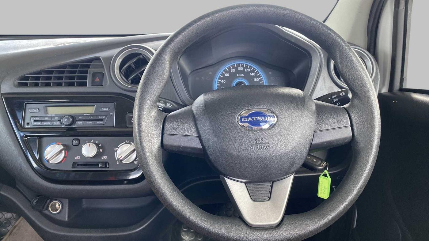 2018 Datsun Redi Go S 1.0 AMT, Petrol, Automatic, 11,886 km, Steering Wheel Close Up