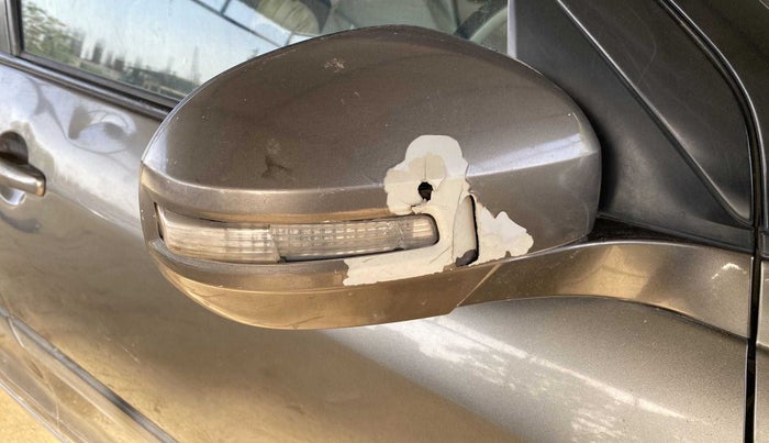 2016 Maruti Swift Dzire VXI, Petrol, Manual, 53,443 km, Right rear-view mirror - Cover has minor damage