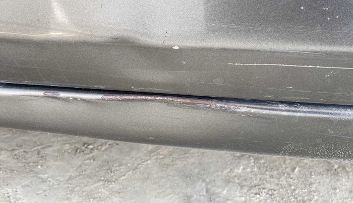 2016 Maruti Swift Dzire VXI, Petrol, Manual, 53,443 km, Left running board - Slightly dented