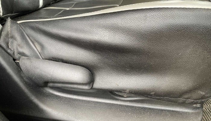 2012 Maruti Swift VXI, Petrol, Manual, 45,386 km, Driver Side Adjustment Panel