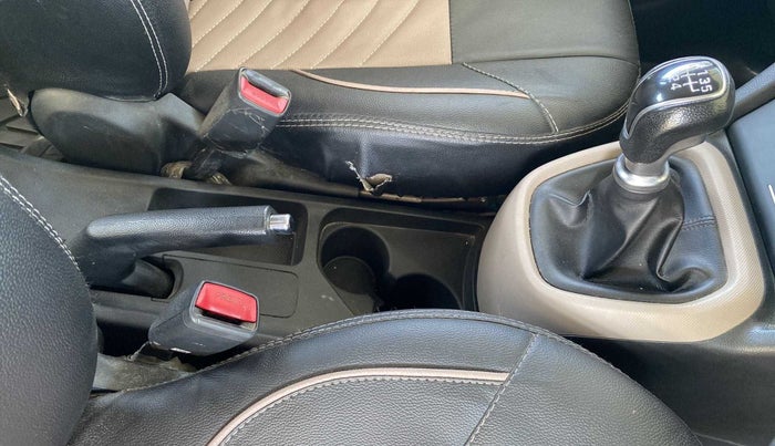 2017 Hyundai Xcent S 1.2 CRDI, Diesel, Manual, 75,868 km, Gear Lever