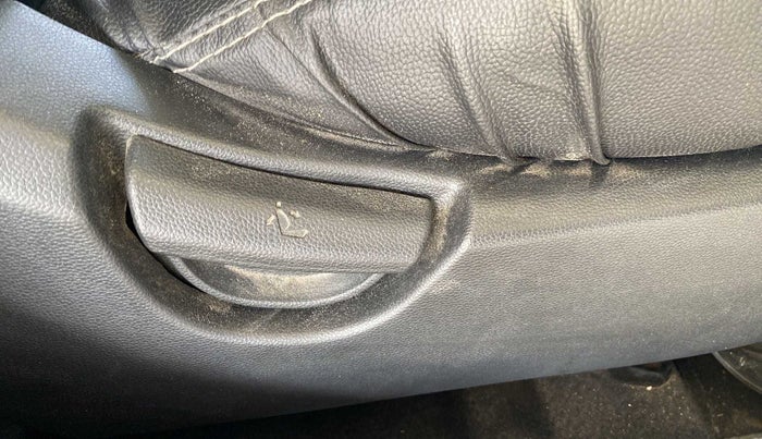 2017 Hyundai Xcent S 1.2 CRDI, Diesel, Manual, 75,868 km, Driver Side Adjustment Panel