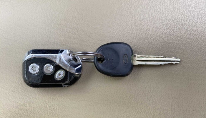 2013 Hyundai i10 MAGNA 1.1, Petrol, Manual, 36,670 km, Key Close Up