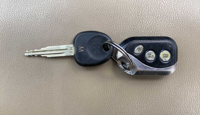 2011 Hyundai Santro Xing GL PLUS, Petrol, Manual, 73,284 km, Key Close Up