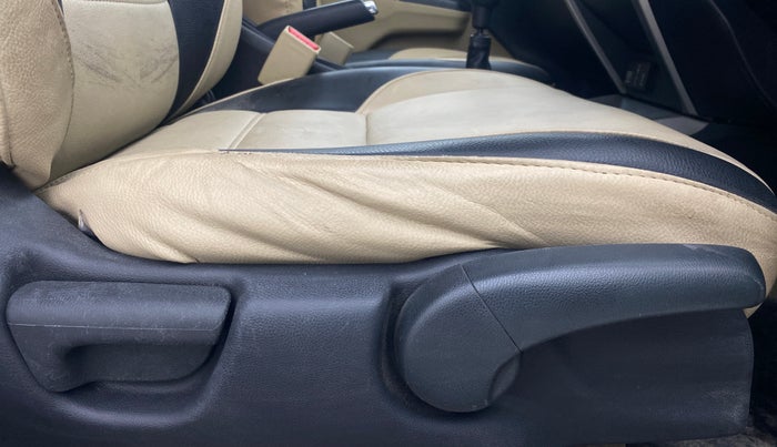 2020 Honda City 1.5L I-VTEC V MT, Petrol, Manual, 85,530 km, Driver Side Adjustment Panel