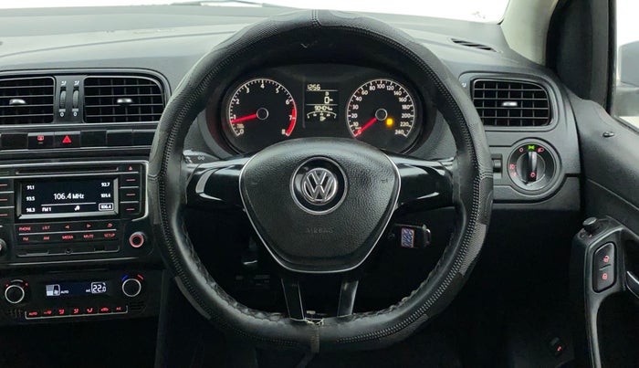 2016 Volkswagen Vento COMFORTLINE 1.6, Petrol, Manual, 90,518 km, Steering Wheel Close Up