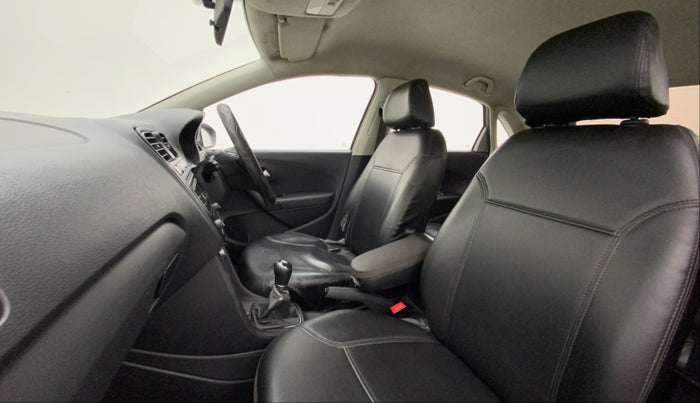 2016 Volkswagen Vento COMFORTLINE 1.6, Petrol, Manual, 90,518 km, Right Side Front Door Cabin