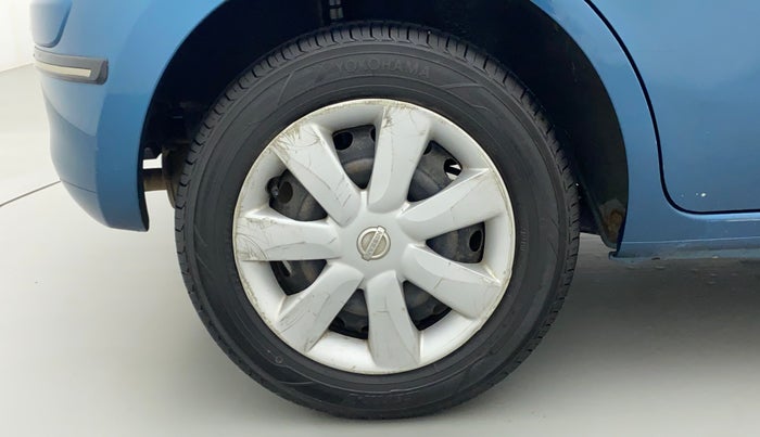 2016 Nissan Micra Active XV SAFETY PACK, Petrol, Manual, 1,10,590 km, Right Rear Wheel