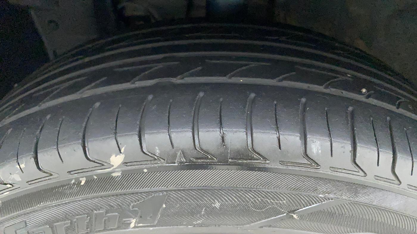 2016 Nissan Micra Active XV SAFETY PACK, Petrol, Manual, 1,10,590 km, Left Front Tyre Tread