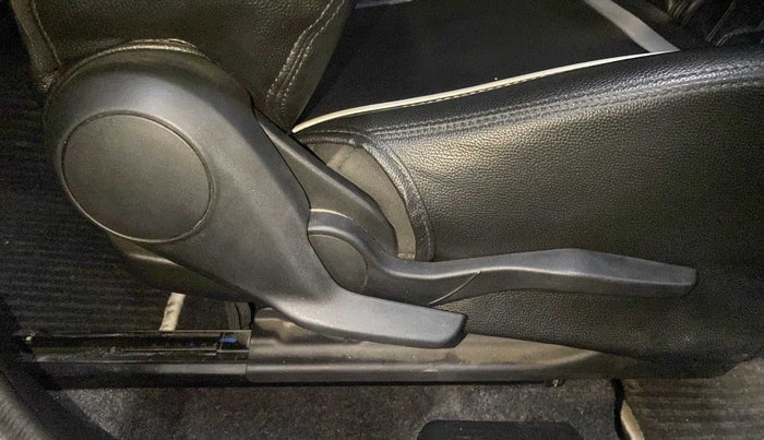 2019 Maruti Swift VXI, Petrol, Manual, 32,663 km, Driver Side Adjustment Panel