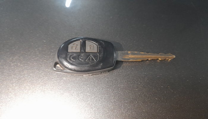 2019 Maruti Swift VXI, Petrol, Manual, 32,663 km, Key Close Up