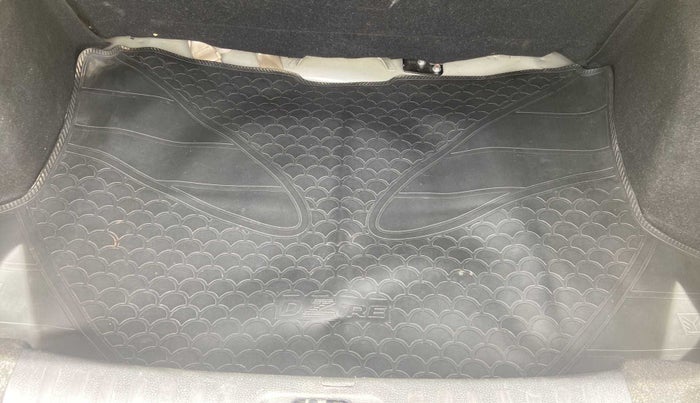 2016 Maruti Swift Dzire VXI (O) AT, Petrol, Automatic, 31,458 km, Boot Inside