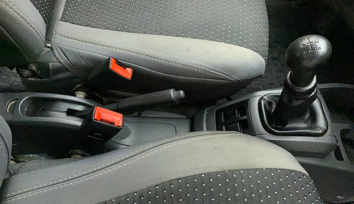 2016 Maruti Alto 800 VXI O, Petrol, Manual, 50,252 km, Gear Lever