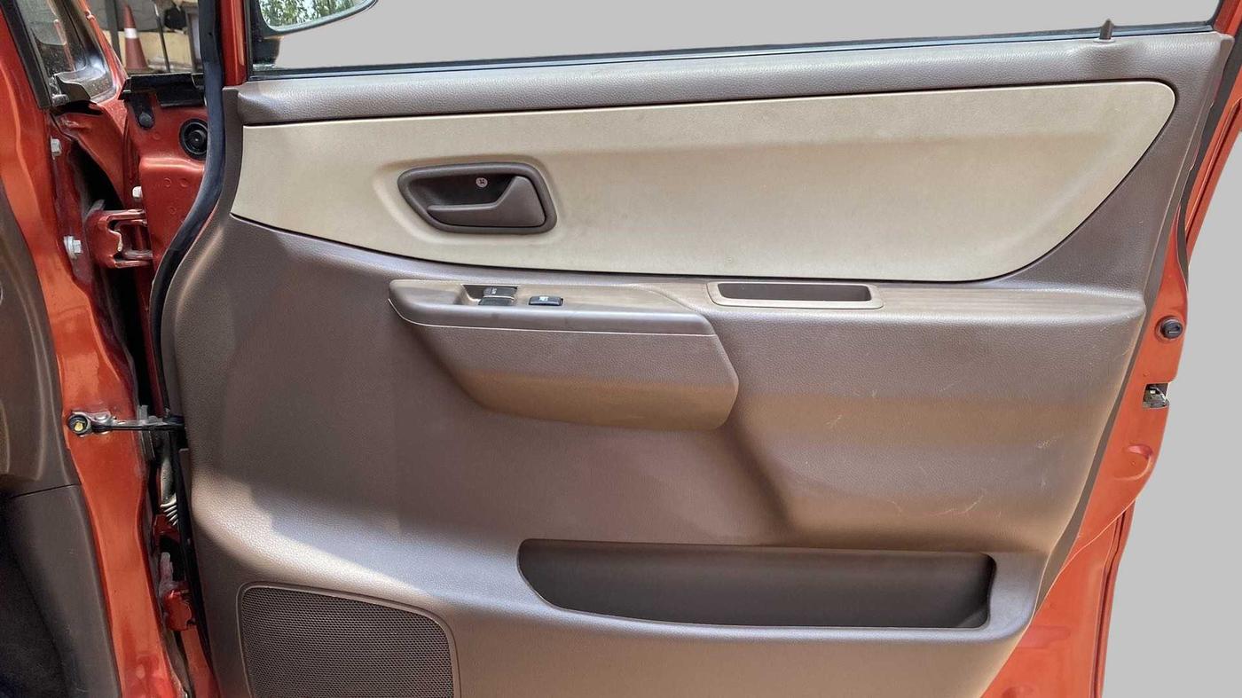 2013 Maruti Zen Estilo LXI, Petrol, Manual, 11,199 km, Driver Side Door Panels Control