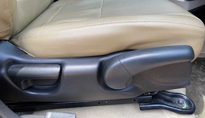 2019 Honda City 1.5L I-VTEC V MT, Petrol, Manual, 21,628 km, Driver Side Adjustment Panel