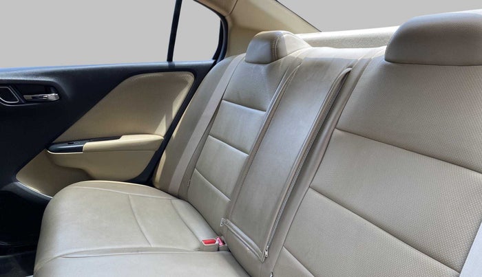 2019 Honda City 1.5L I-VTEC V MT, Petrol, Manual, 21,628 km, Right Side Rear Door Cabin
