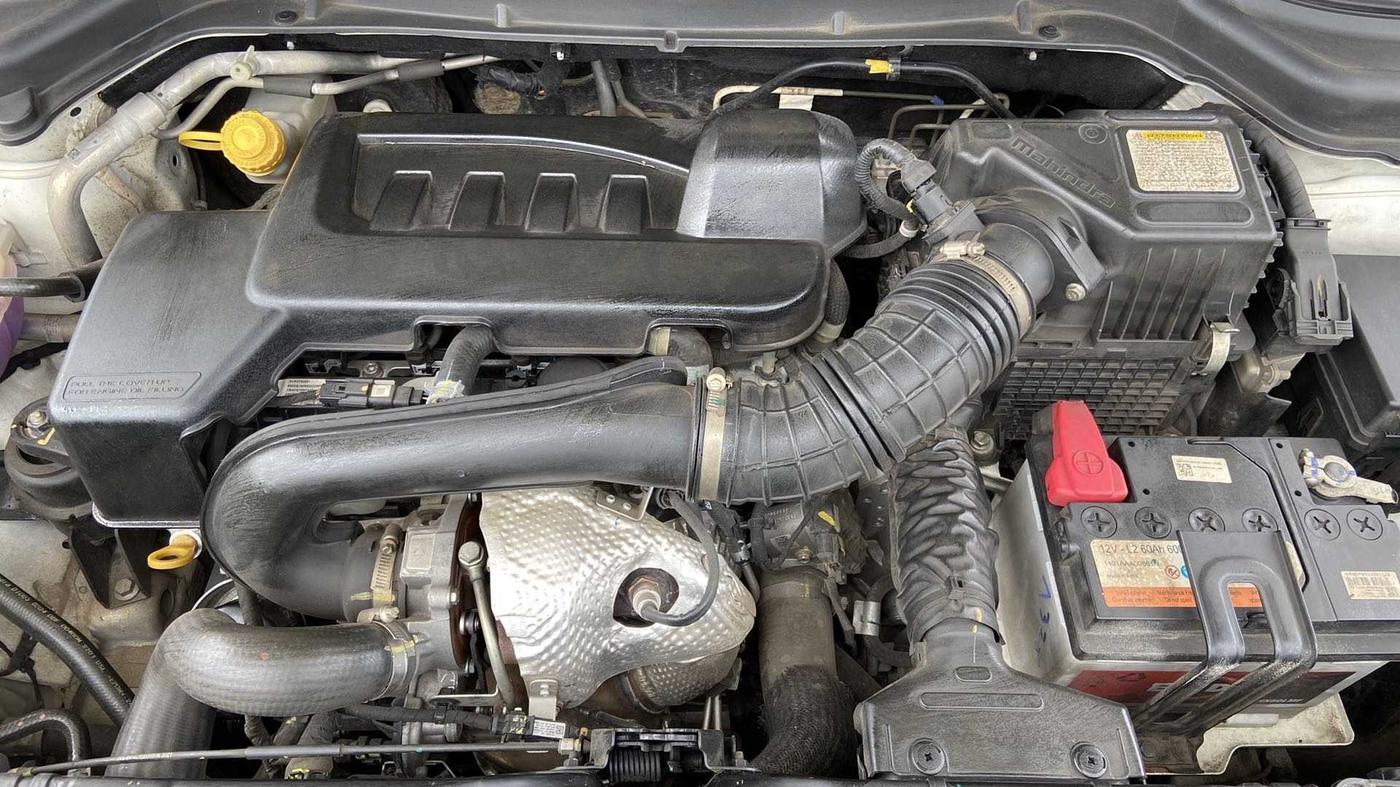 2021 Mahindra XUV300 W8 (O) 1.5 DIESEL AMT, Diesel, Automatic, 39,886 km, Open Bonet