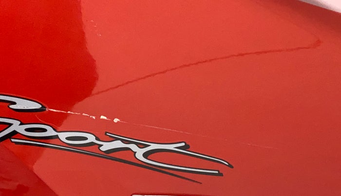 2016 Mahindra Kuv100 K8 D 6 STR, Diesel, Manual, 98,020 km, Right rear door - Minor scratches