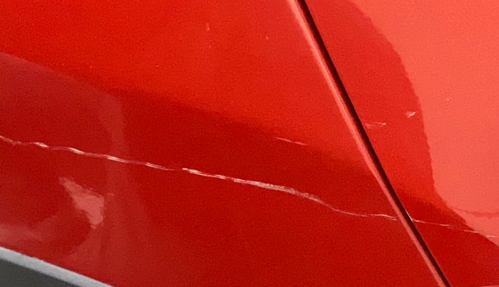 2016 Mahindra Kuv100 K8 D 6 STR, Diesel, Manual, 98,020 km, Right quarter panel - Minor scratches