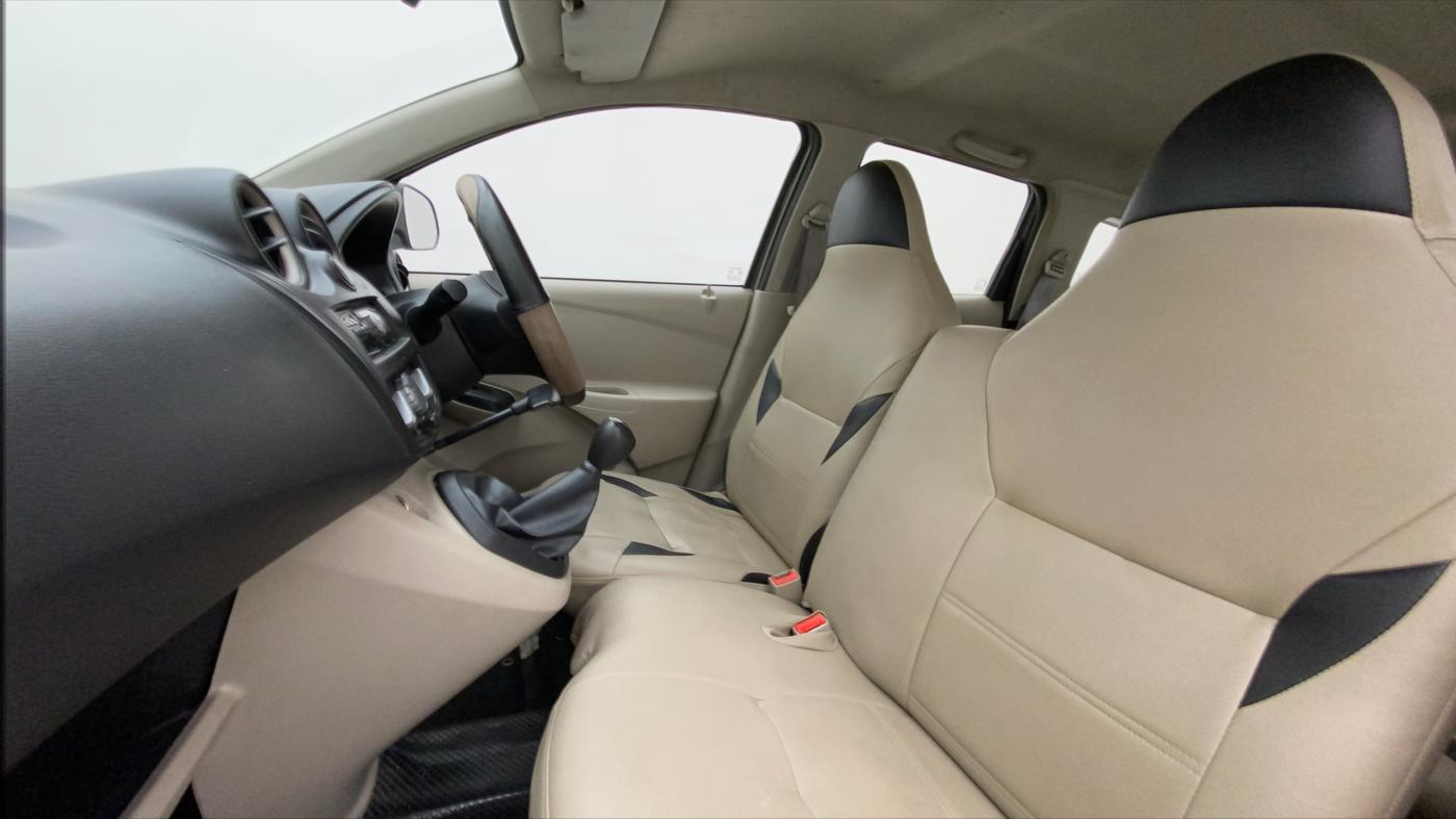 2016 Datsun Go Plus T, Petrol, Manual, 27,468 km, Right Side Front Door Cabin