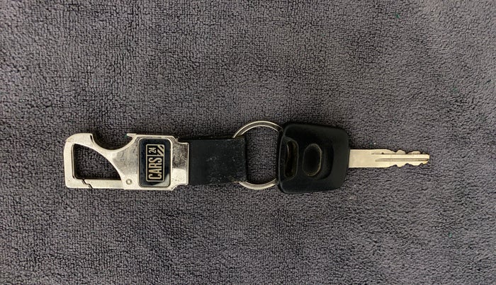 2016 Datsun Go Plus T, Petrol, Manual, 27,468 km, Key Close Up