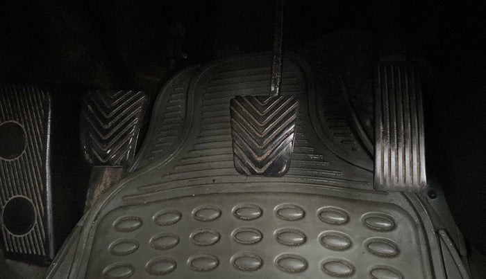 2012 Hyundai i20 MAGNA 1.2, Petrol, Manual, 69,196 km, Pedals