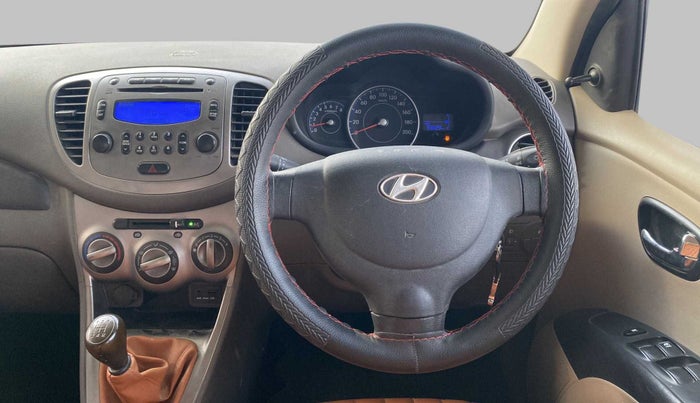 2014 Hyundai i10 SPORTZ 1.1, Petrol, Manual, 33,627 km, Steering Wheel Close Up