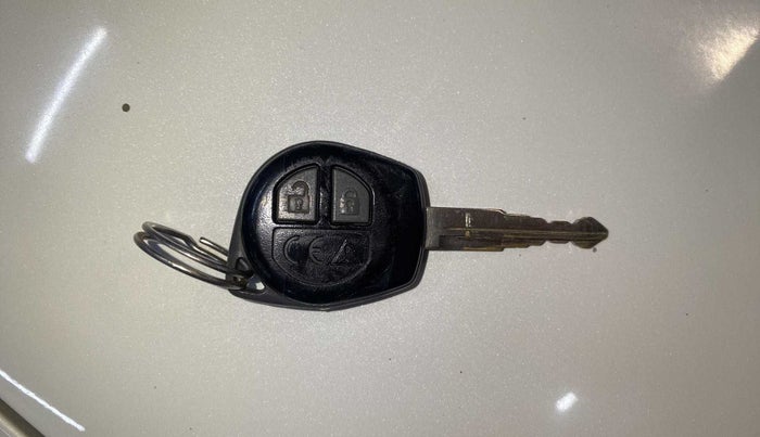 2019 Maruti Swift VXI, Petrol, Manual, 47,262 km, Key Close Up