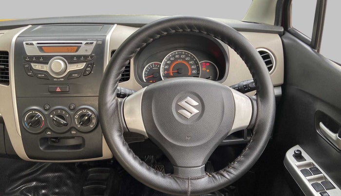2014 Maruti Wagon R 1.0 VXI, Petrol, Manual, 27,192 km, Steering Wheel Close Up