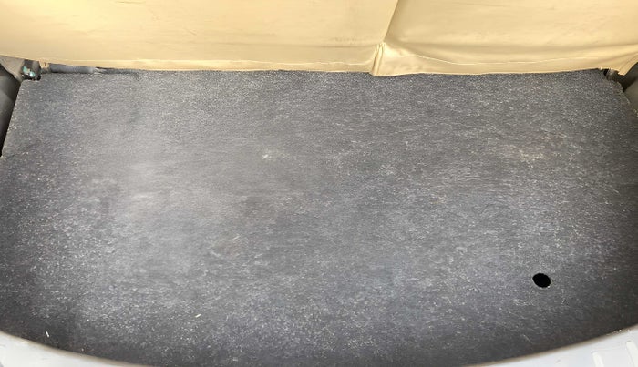 2014 Maruti Wagon R 1.0 VXI, Petrol, Manual, 27,192 km, Boot Inside