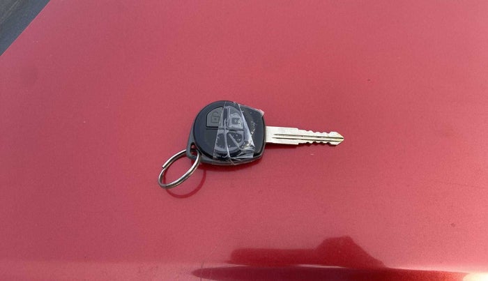 2014 Maruti Wagon R 1.0 VXI, Petrol, Manual, 27,192 km, Key Close Up