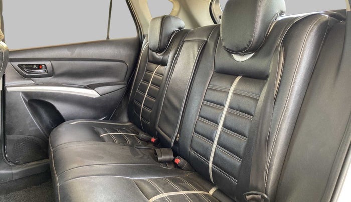 2015 Maruti S Cross ALPHA 1.3, Diesel, Manual, 61,167 km, Right Side Rear Door Cabin