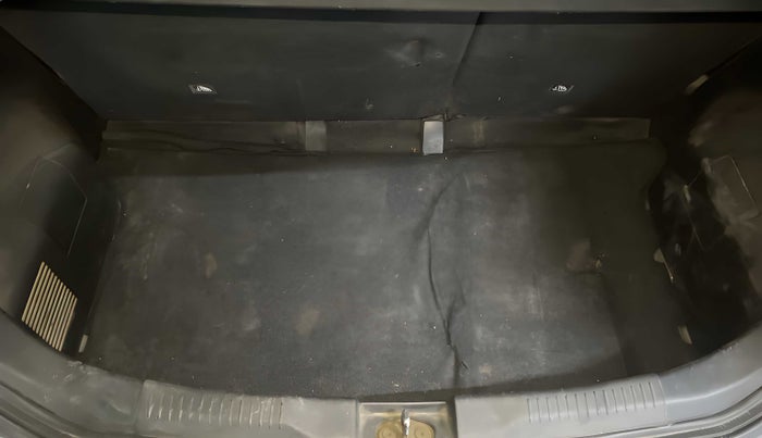 2019 Maruti IGNIS ZETA 1.2 AMT, Petrol, Automatic, 39,504 km, Boot Inside