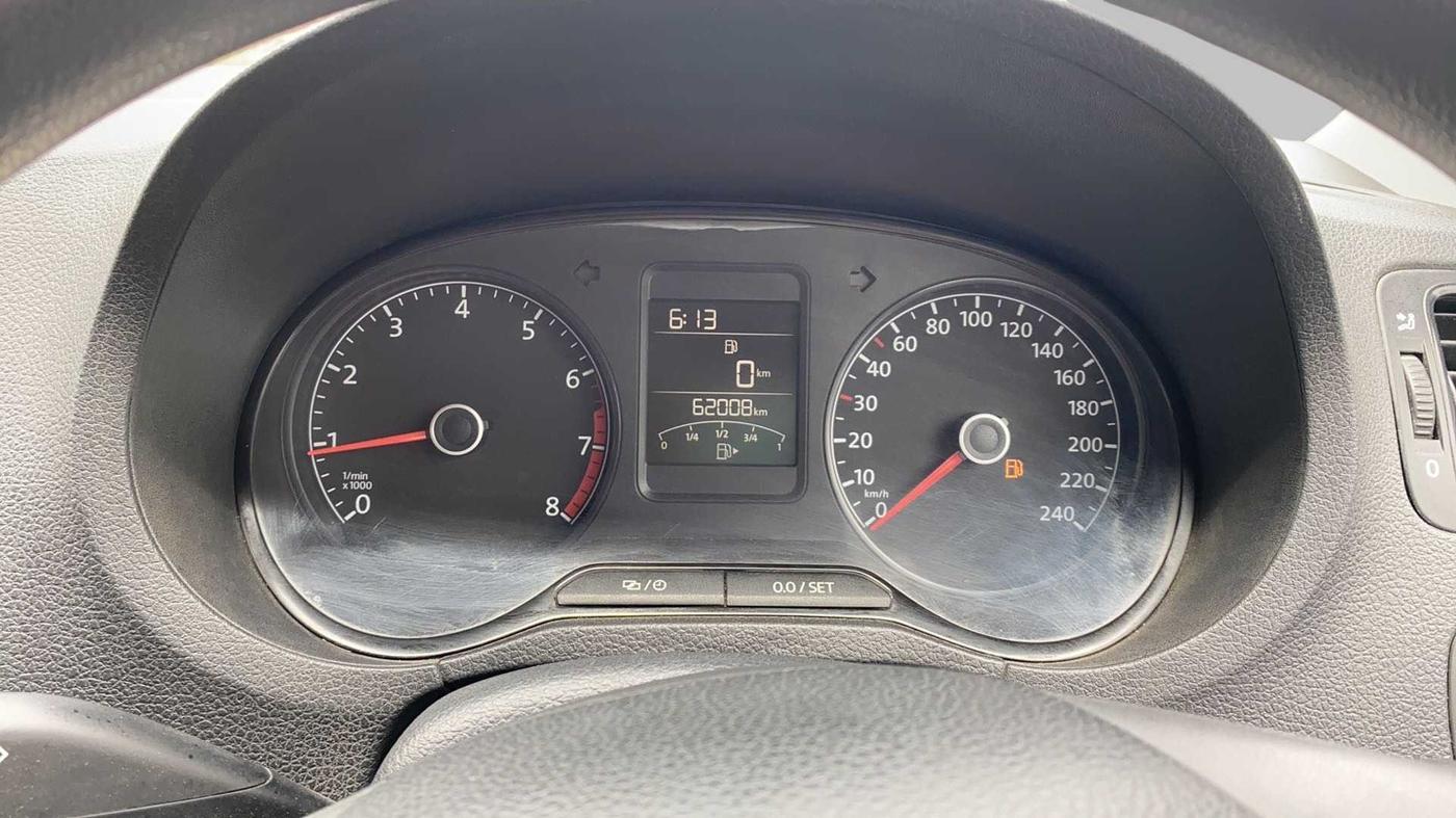2015 Volkswagen Polo COMFORTLINE 1.2L, Petrol, Manual, 62,004 km, Odometer Image