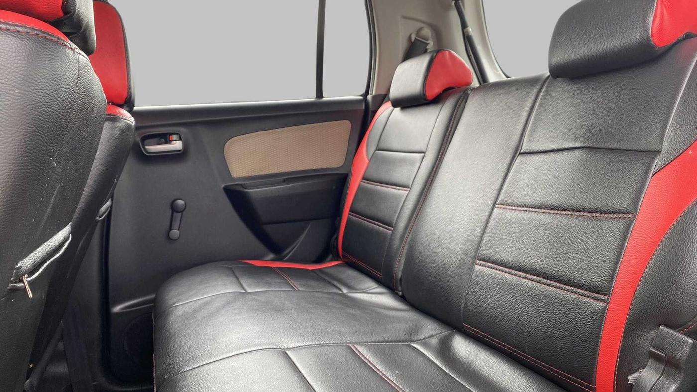 2017 Maruti Wagon R 1.0 LXI, Petrol, Manual, 45,376 km, Right Side Rear Door Cabin