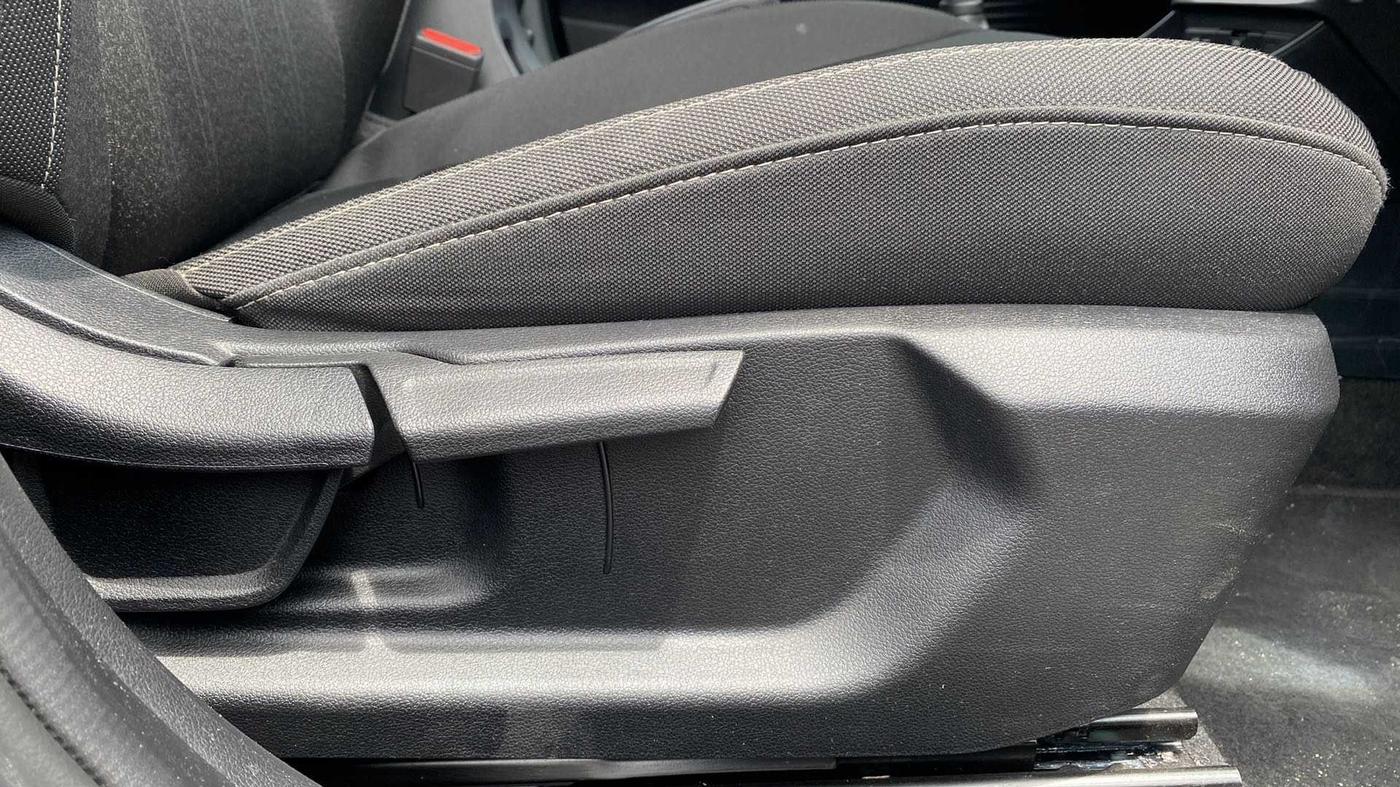 2022 Hyundai NEW I20 SPORTZ 1.2 MT, Petrol, Manual, 9,811 km, Driver Side Adjustment Panel